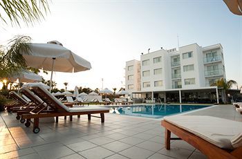 Frixos Suites Hotel Apts Вороклини Экстерьер фото